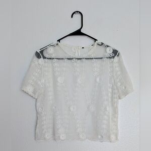Chic Sheer White Floral Cropped Blouse Size Women's Medium